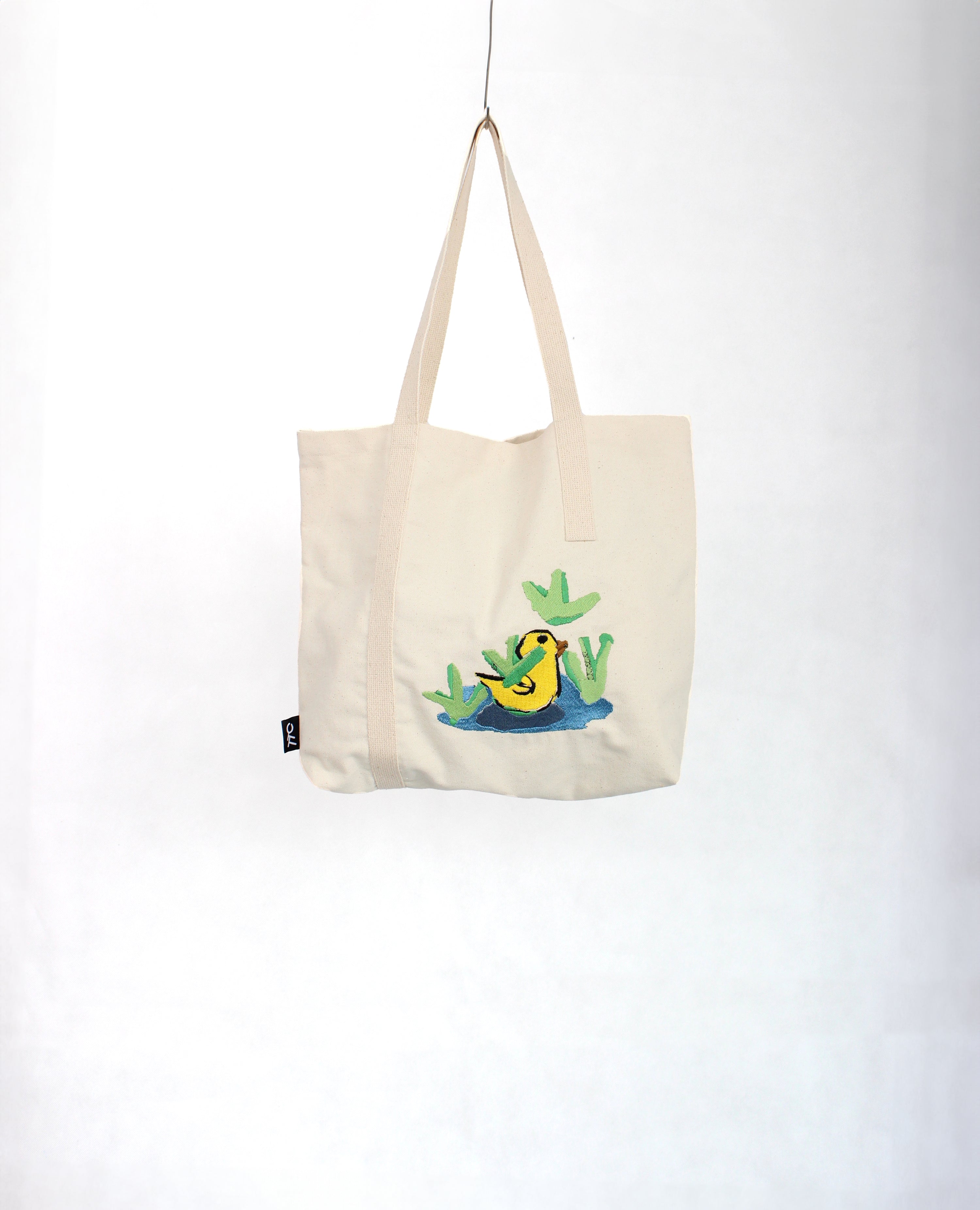 手繪感黃色小鴨在池中 刺繡帆布袋子 Yellow duck in pond tote bag